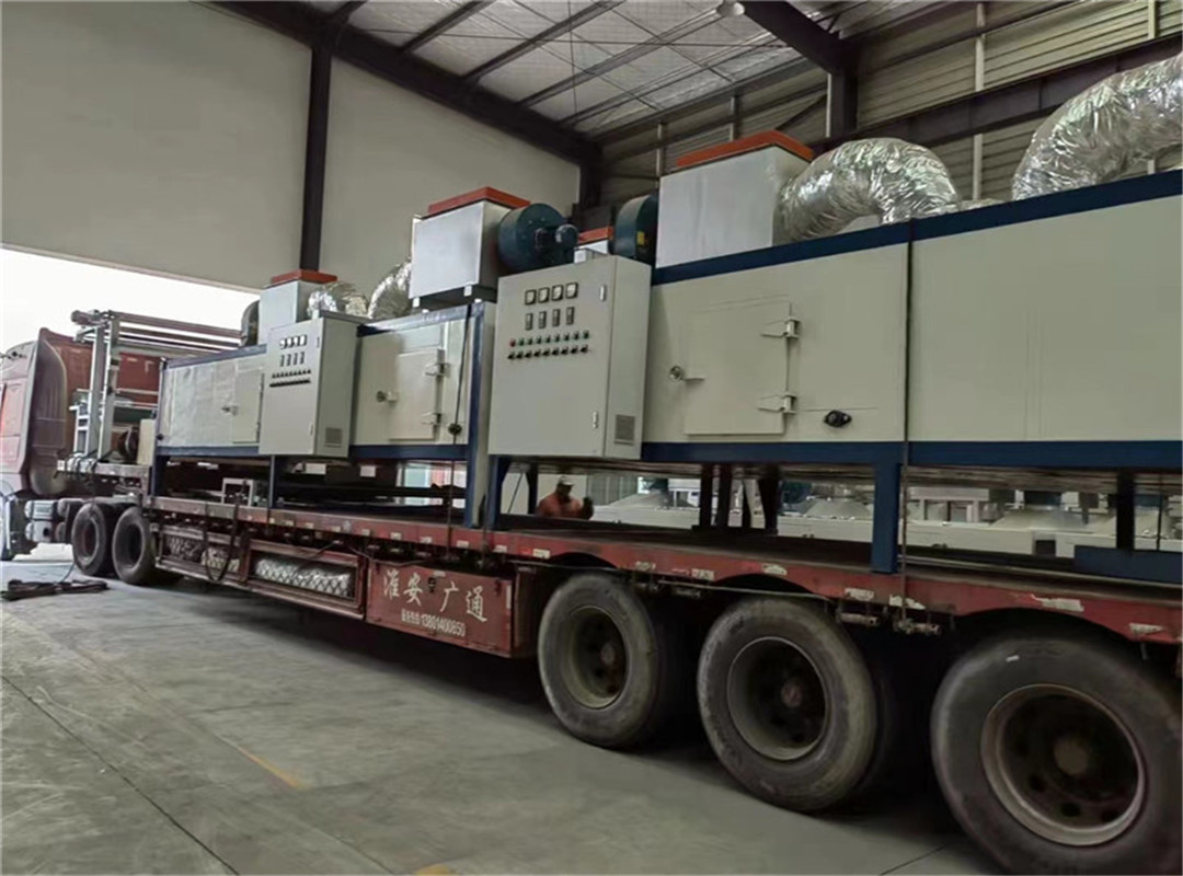 擴(kuò)幅定型機(jī)